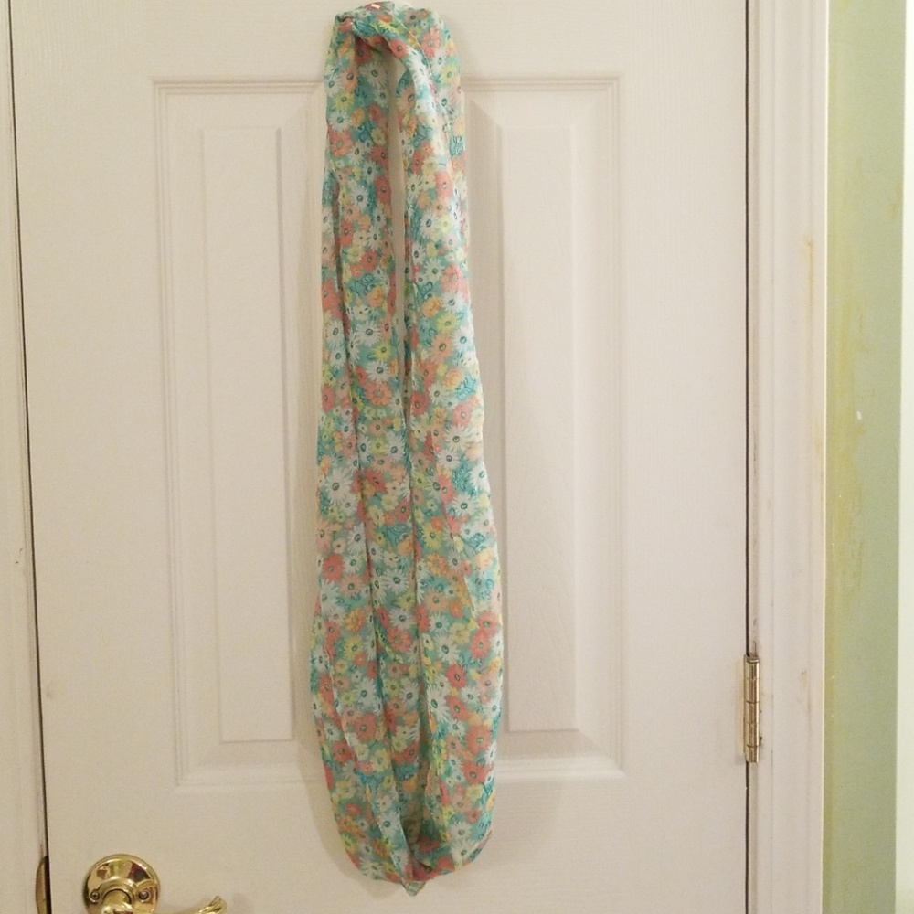 3/$10 Infinity scarf